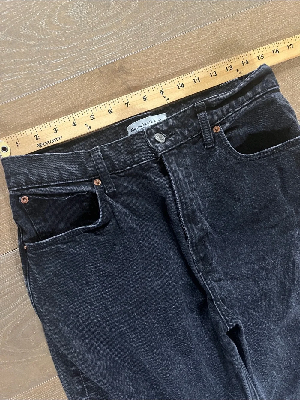Abercrombie & Fitch 90’s Relaxed High Rise Jeans in Black size 29/8 long - Picture 4 of 8